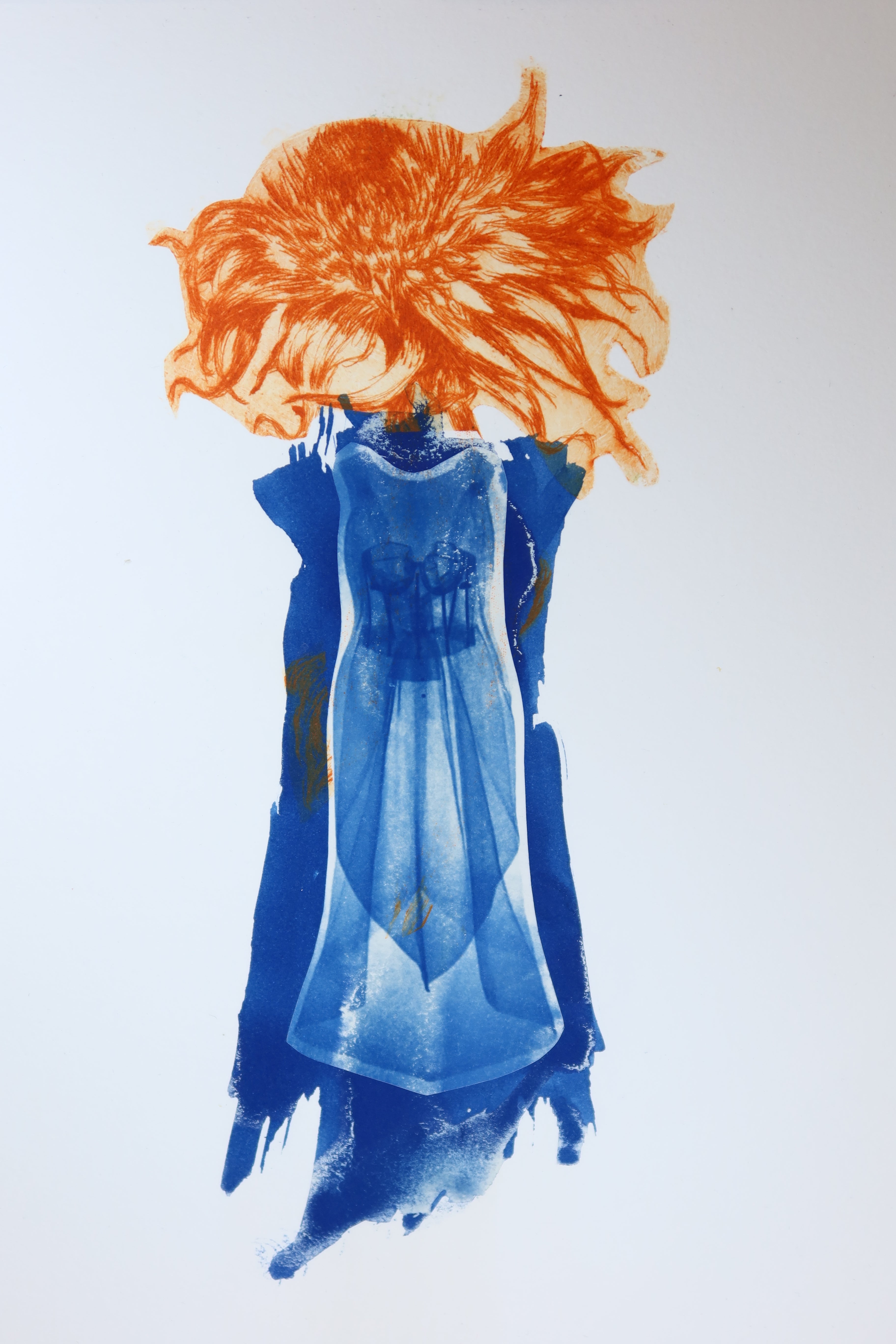 Œuvre originale de la collection Memoria, cyanotype et gravure sur papier, motif de fleur.