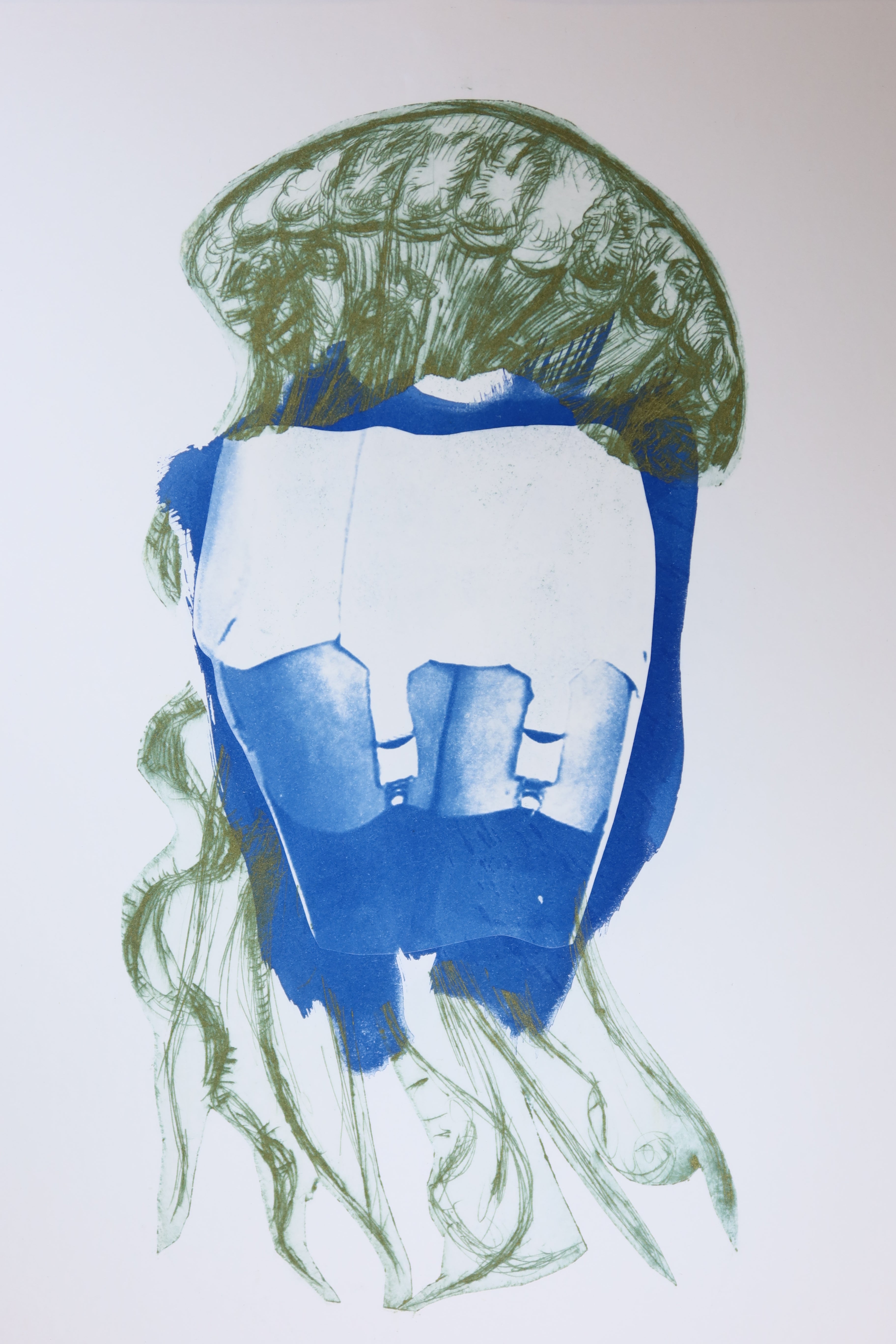 Œuvre originale de la collection Memoria, cyanotype et gravure sur papier, motif de méduses et de mer.