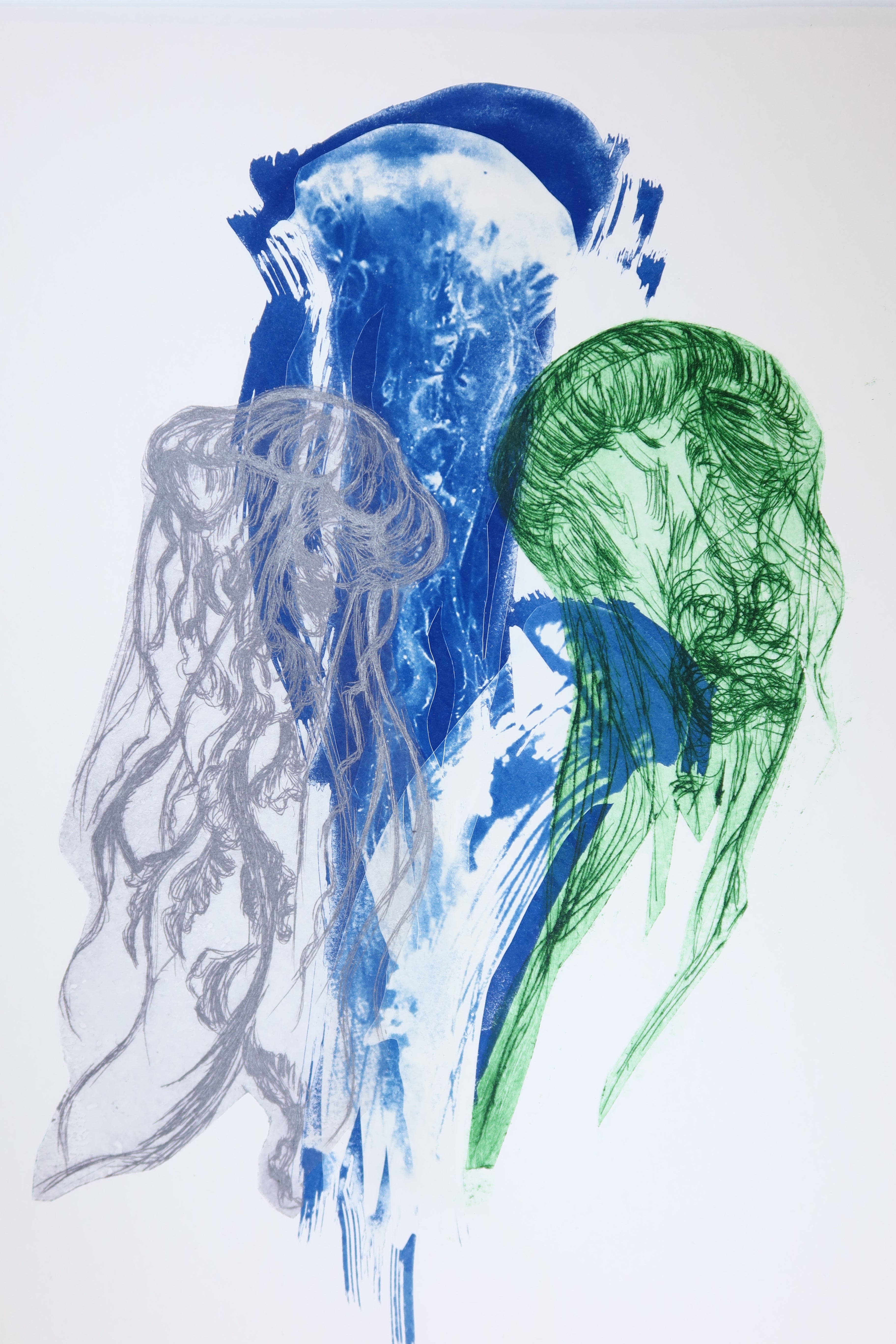 Œuvre originale de la collection Memoria, cyanotype et gravure sur papier, motif de méduses, univers marin.
