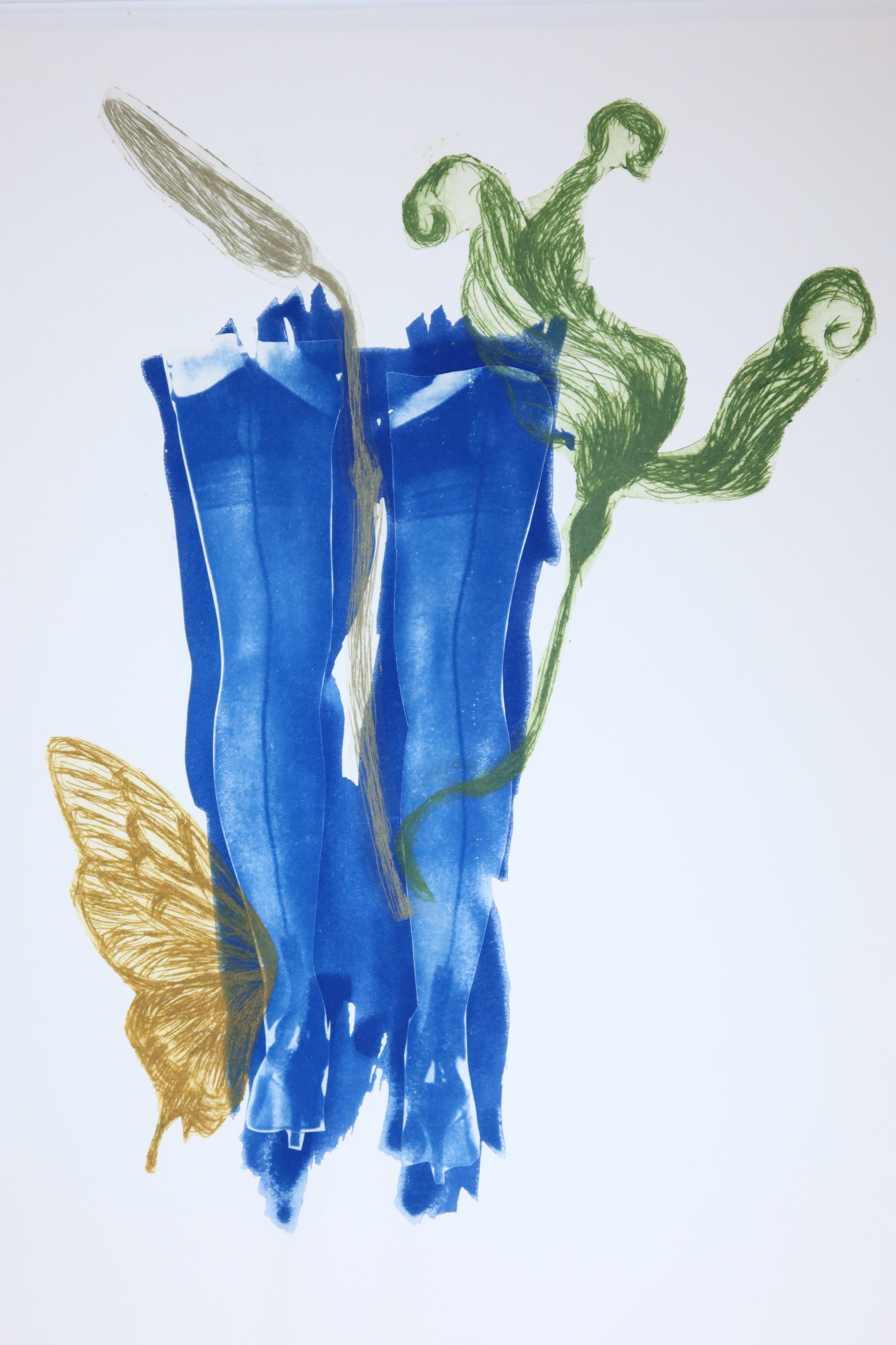 Œuvre originale de la collection Memoria, cyanotype et gravure sur papier, motif de talons et de papillon.