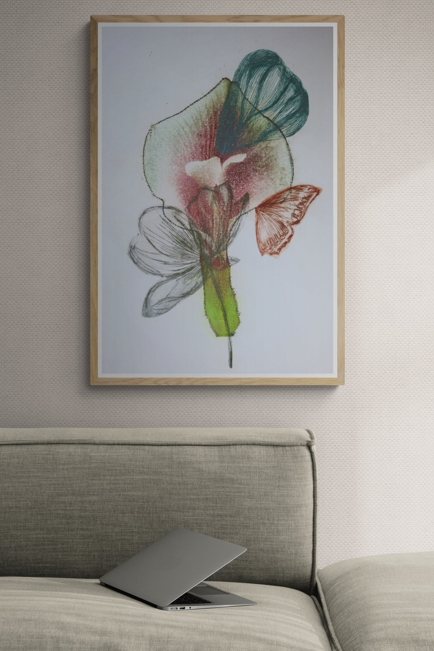 Œuvre encadrée de la collection Spiritus, gravure image imprimée représentant une composition botanique avec fleur, tige et papillons.